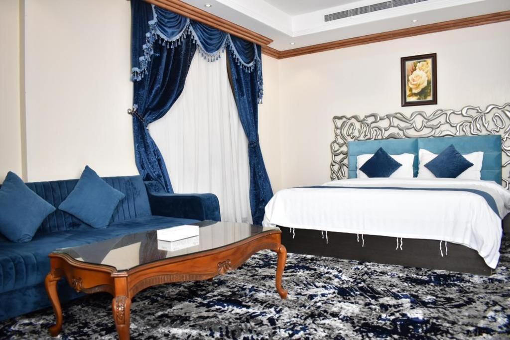 Diva Hotel Suites Dschidda Exterior foto